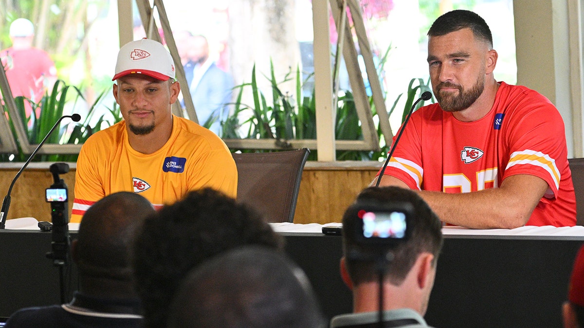 (L-R) Kansas City Chiefs players Patrick Mahomes and Travis Kelce speaks to the media during the practice at SPAC on September 04, 2025, in Sao Paulo, Sao Paulo, Brazil.