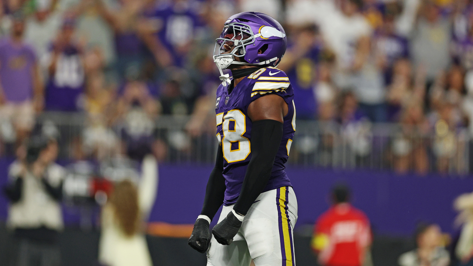 Latest contract extension gives Minnesota Vikings a blueprint for how to keep Jonathan Greenard long-term
