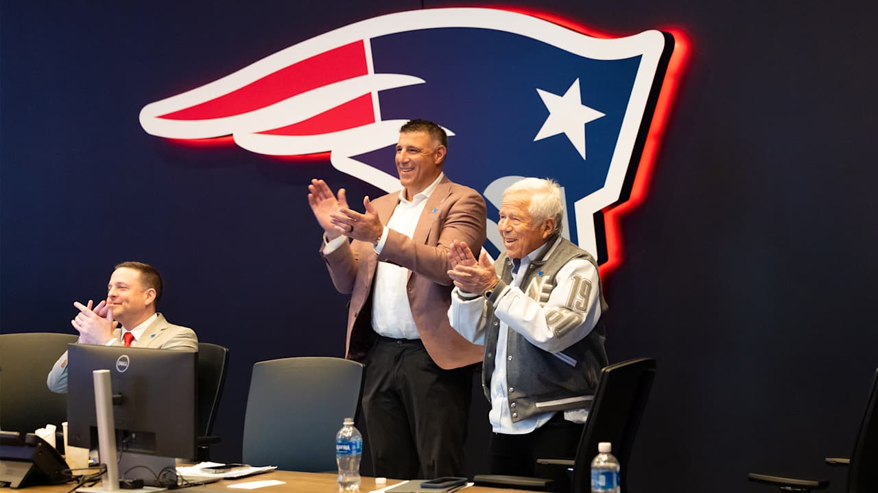 Photos: Behind the scenes inside the Patriots Draft Room during the 2026 NFL Draft