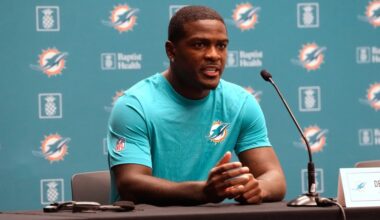 Dolphins' De'Von Achane not present for offseason workouts