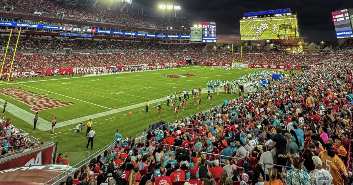 Bucs, sports authority to talk about stadium renovation