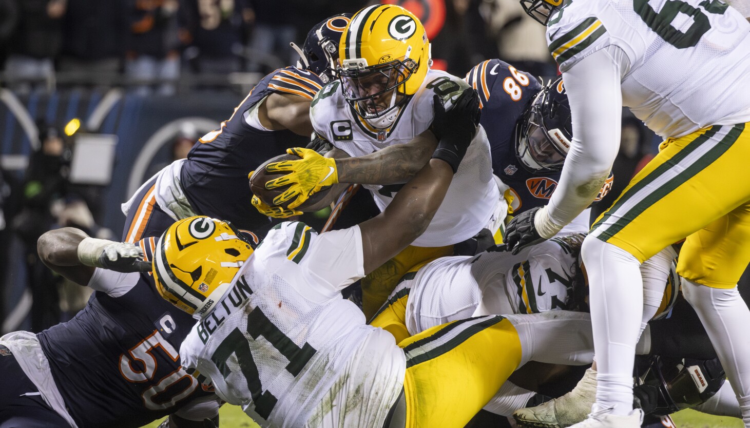 NFC North report: Rivals' offseason moves make Bears seem stable by comparison