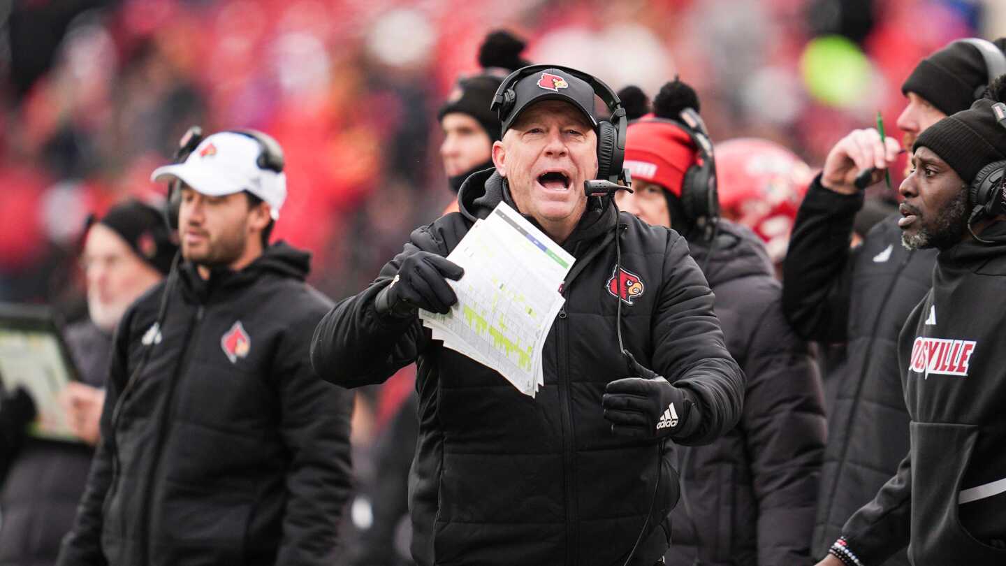 Louisville, football coach Jeff Brohm agree to new deal with extension through 2033 season