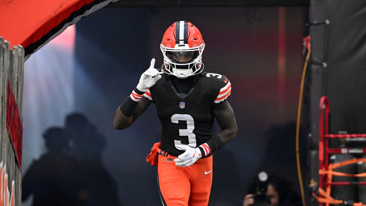 Browns GM Andrew Berry calls Jerry Jeudy "our bell cow" after drafting two wideouts