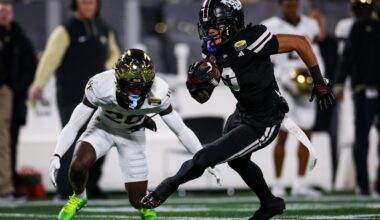 Undrafted free agent Lardarius Webb Jr. signs in Baltimore, where his dad played 9 years