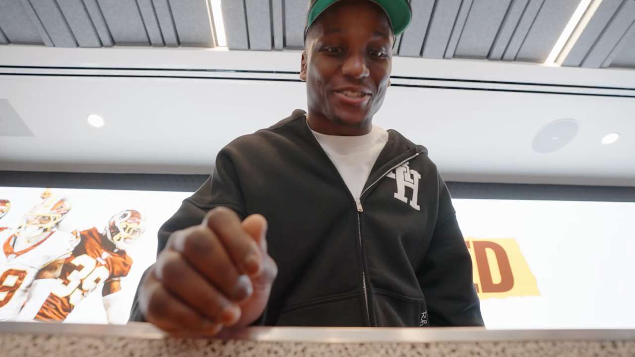 Players love Commanders' new uniforms