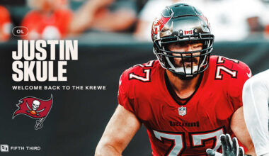Buccaneers Reunite with Tackle Justin Skule