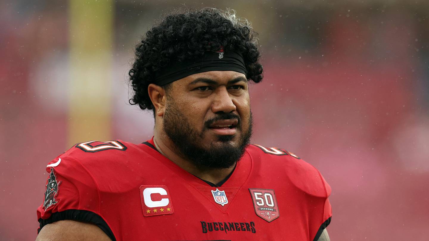Multiple Buccaneers Starters Miss First Day of OTAs