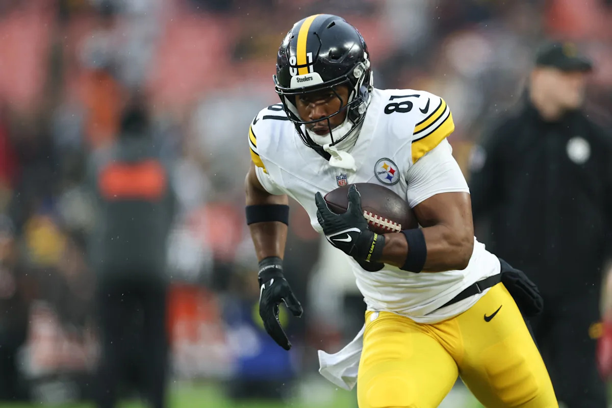 Fox Sports sees Texans as an ideal fit for former Steelers TE Jonnu Smith