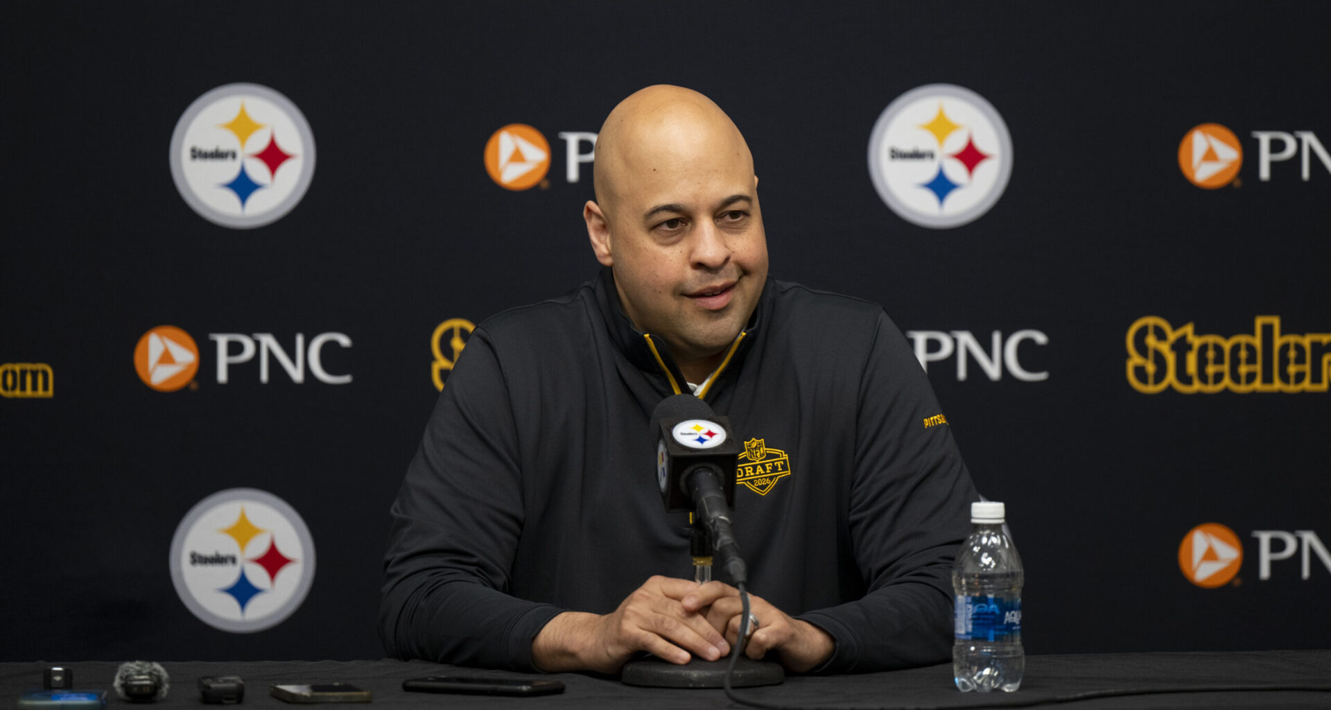 NFL Executives Blast Steelers for Calling Prospects Early