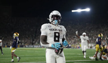 Newly signed Dolphins running back retires from NFL