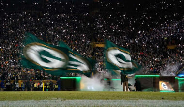 Packers claim 2 players off waivers