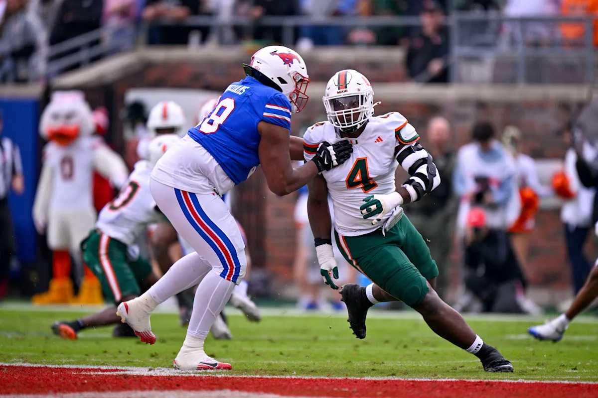 What did CBS Sports think of the Bucs selection of Rueben Bain Jr.?