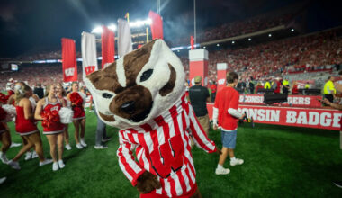 Wisconsin reportedly hires former NFL exec as football general manager