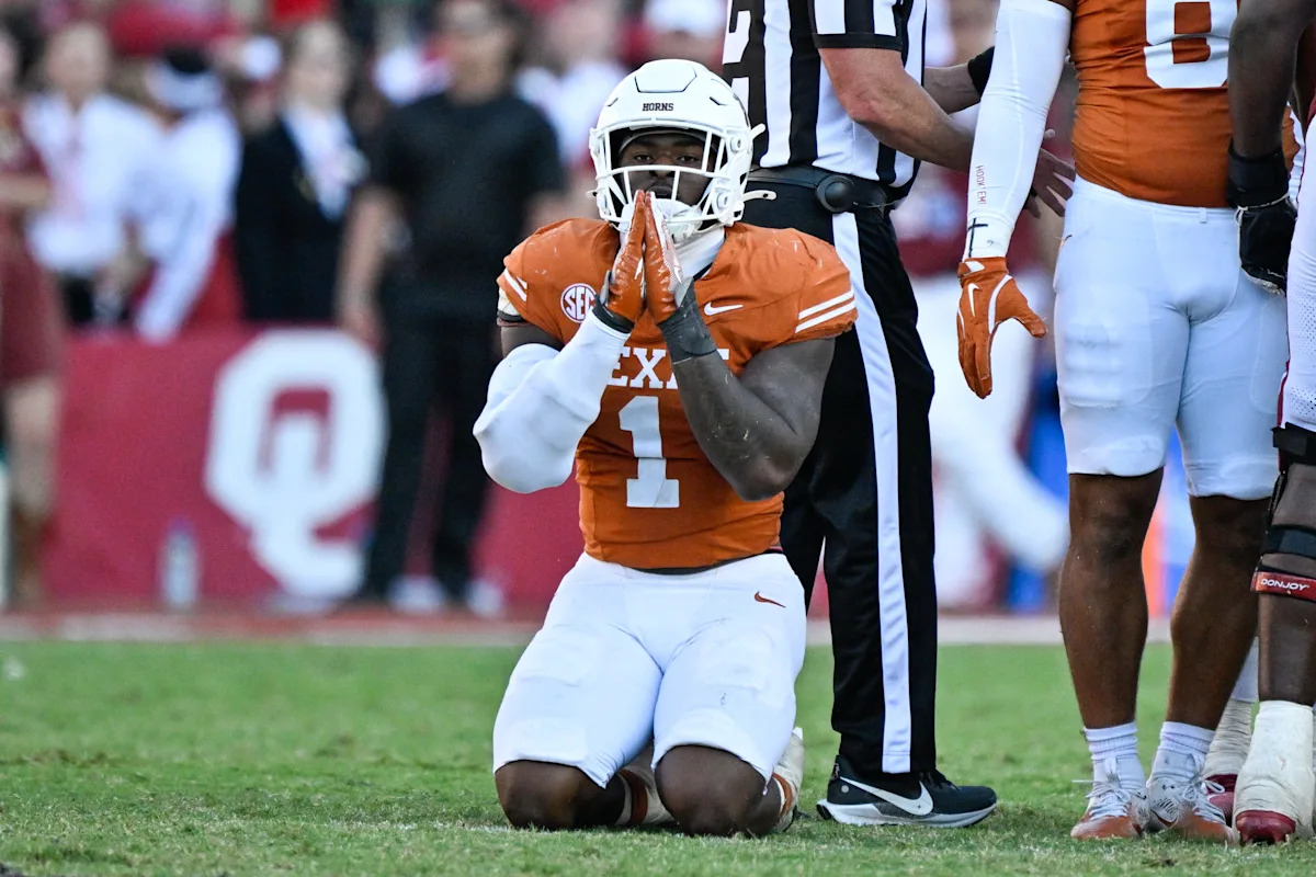 Where do Commanders pick in way-too-early 2027 NFL mock draft?