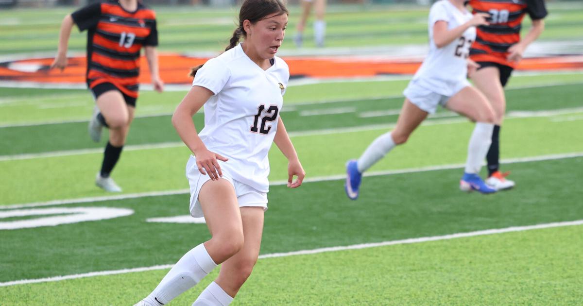 Tahlequah soccer seasons end in first round of playoffs | Sports