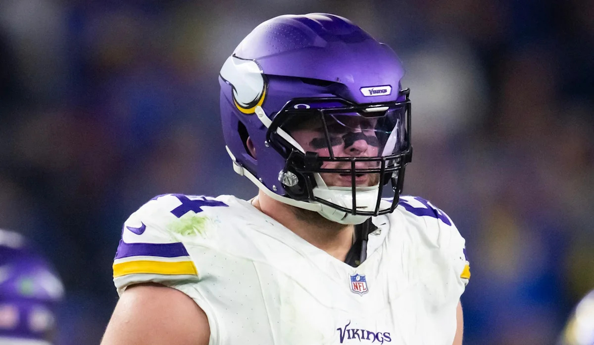 The Vikings Are Taking a Real Gamble at Center