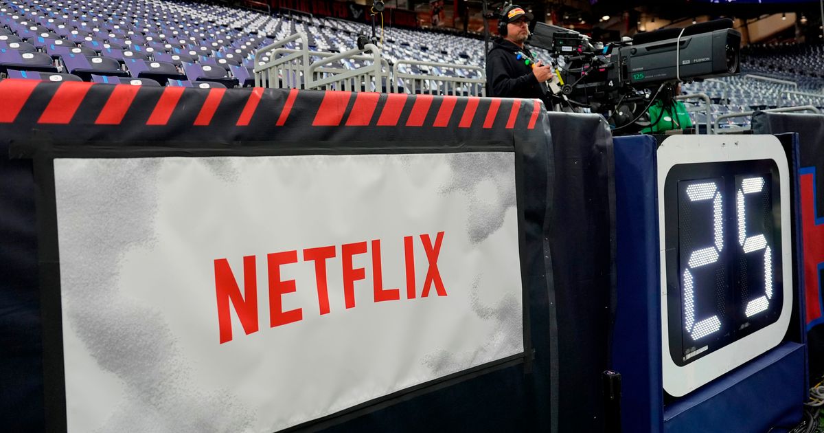 The NFL keeps spotlight on Sunday broadcasts as it creates more windows on other days :: WRAL.com
