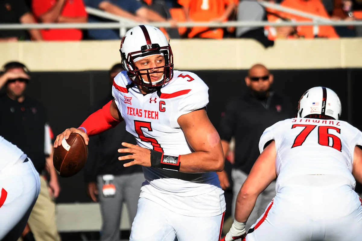 Chiefs QB Patrick Mahomes is labeled 'the best college quarterback'