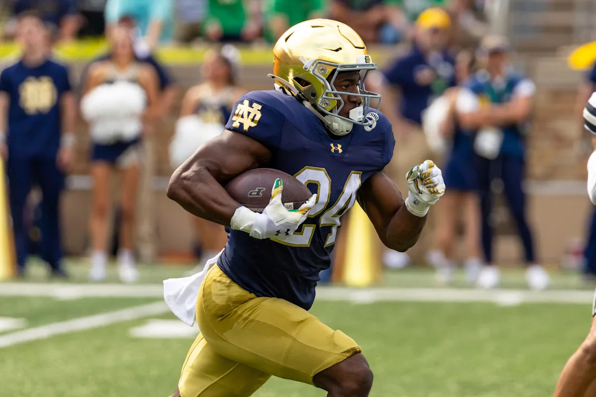 Analyst has bold take on which former Notre Dame RB will be better pro