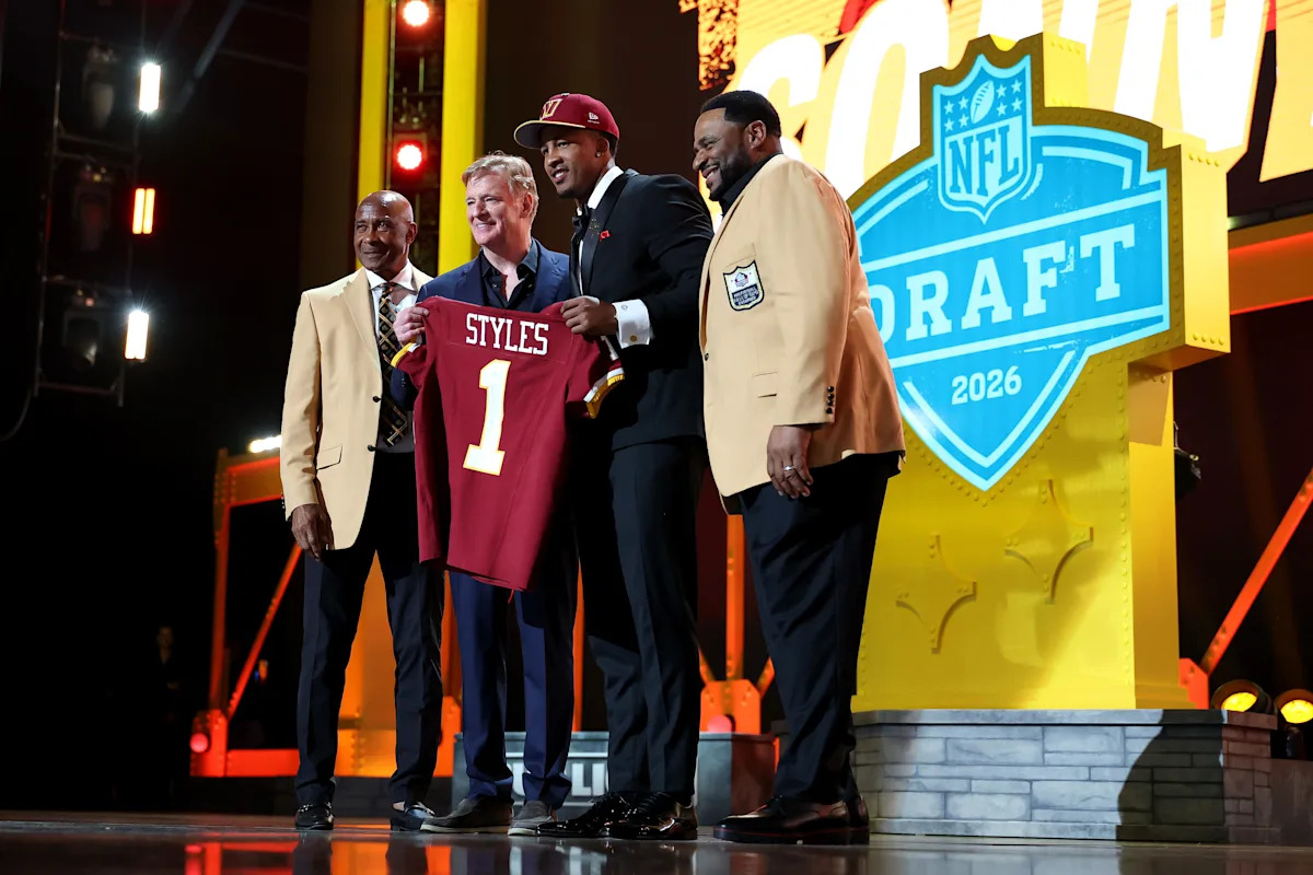 Look: Commanders LB Sonny Styles in his NFL uniform for the first time