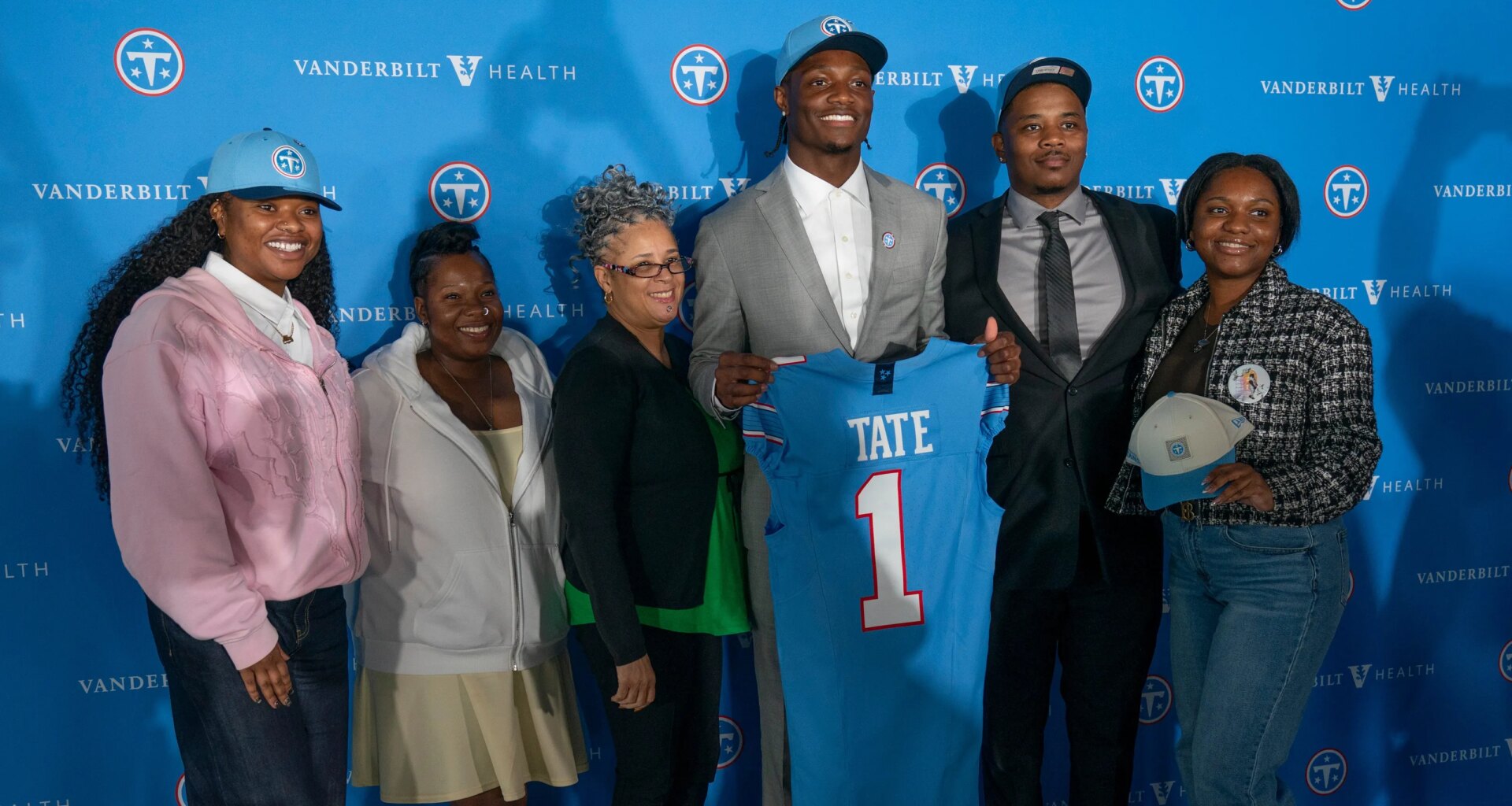 Titans sign Carnell Tate to his four-year guaranteed rookie contract
