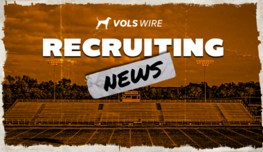 2027 Maryland defensive end names Tennessee football in top schools