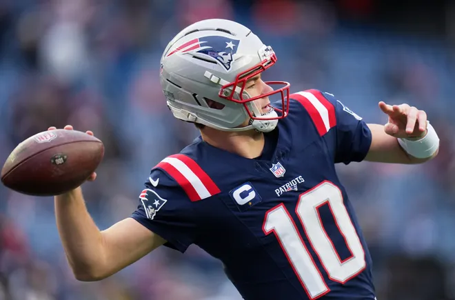 Jan 4, 2026; Foxborough, Massachusetts, USA; New England Patriots quarterback Drake Maye (10) throws a pass before the game against the Miami Dolphins at Gillette Stadium. Mandatory Credit: David Butler II-Imagn Images