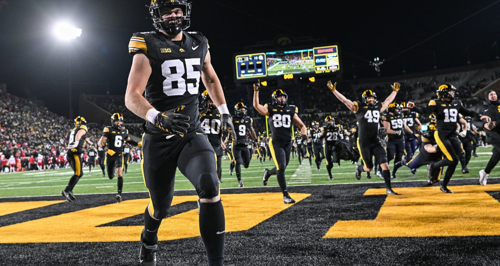 Former Iowa football TE Luke Lachey claimed off waivers by Packers
