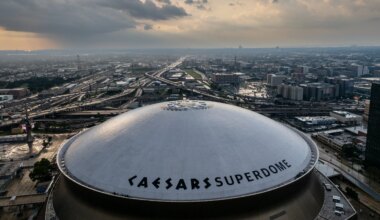 As Bears leave Chicago, Saints' Superdome is NFL's 2nd-oldest stadium