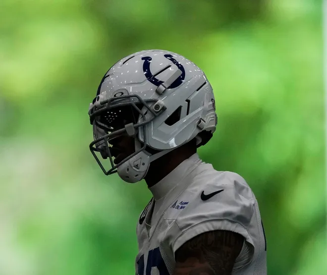 Indianapolis Colts safety Juanyeh Thomas (33) walks up the field Wednesday, May 27, 2026, during practice at the Indiana Farm Bureau Football Center in Indianapolis.