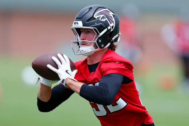 FLOWERY BRANCH, GEORGIA - MAY 27: Cash Jones #32 of the Atlanta Falcons runs through drills during OTA's at IBM Performance Field on May 27, 2026 in Flowery Branch, Georgia. (Photo by Todd Kirkland/Getty Images)