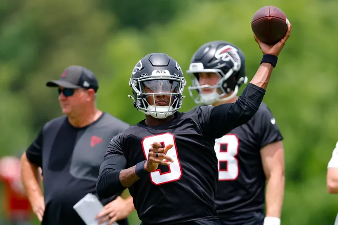FLOWERY BRANCH, GEORGIA - MAY 27: Michael Penix Jr. #9 of the Atlanta Falcons runs through drills during OTA's at IBM Performance Field on May 27, 2026 in Flowery Branch, Georgia. (Photo by Todd Kirkland/Getty Images)