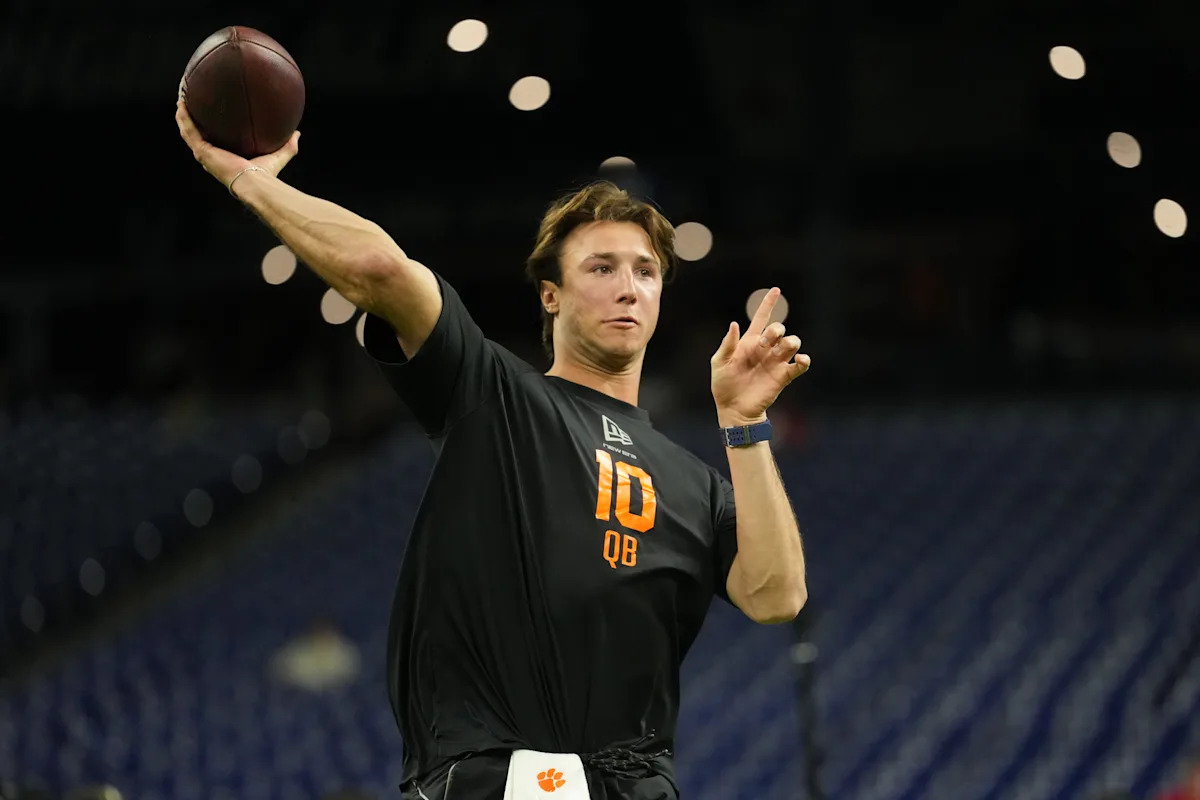 What Jets head coach Aaron Glenn said about backup QB situation