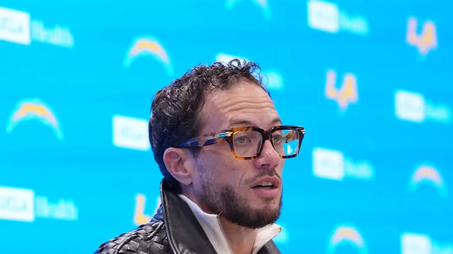 Los Angeles Chargers offensive coordinator Mike McDaniel
