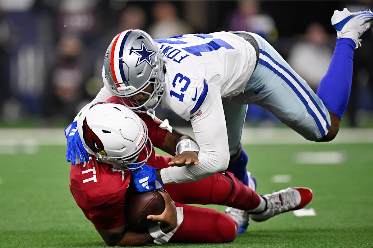 $74M former 1st-round pick leaves Cowboys den, rejoins former DL coach