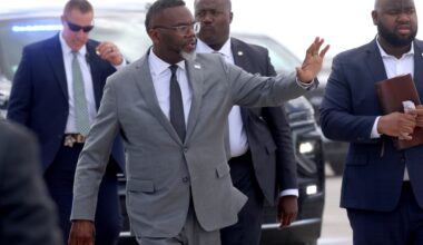 Brandon Johnson lobbies Springfield on Bears stadium, city funding