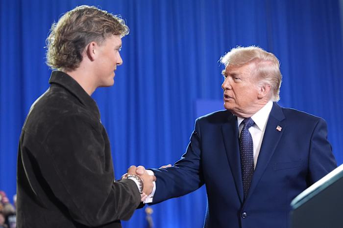 Giants' Abdul Carter felt the need to call out Jaxson Dart to show he is against Donald Trump