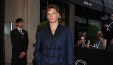 Bengals quarterback Joe Burrow steps out onto Met Gala red carpet
