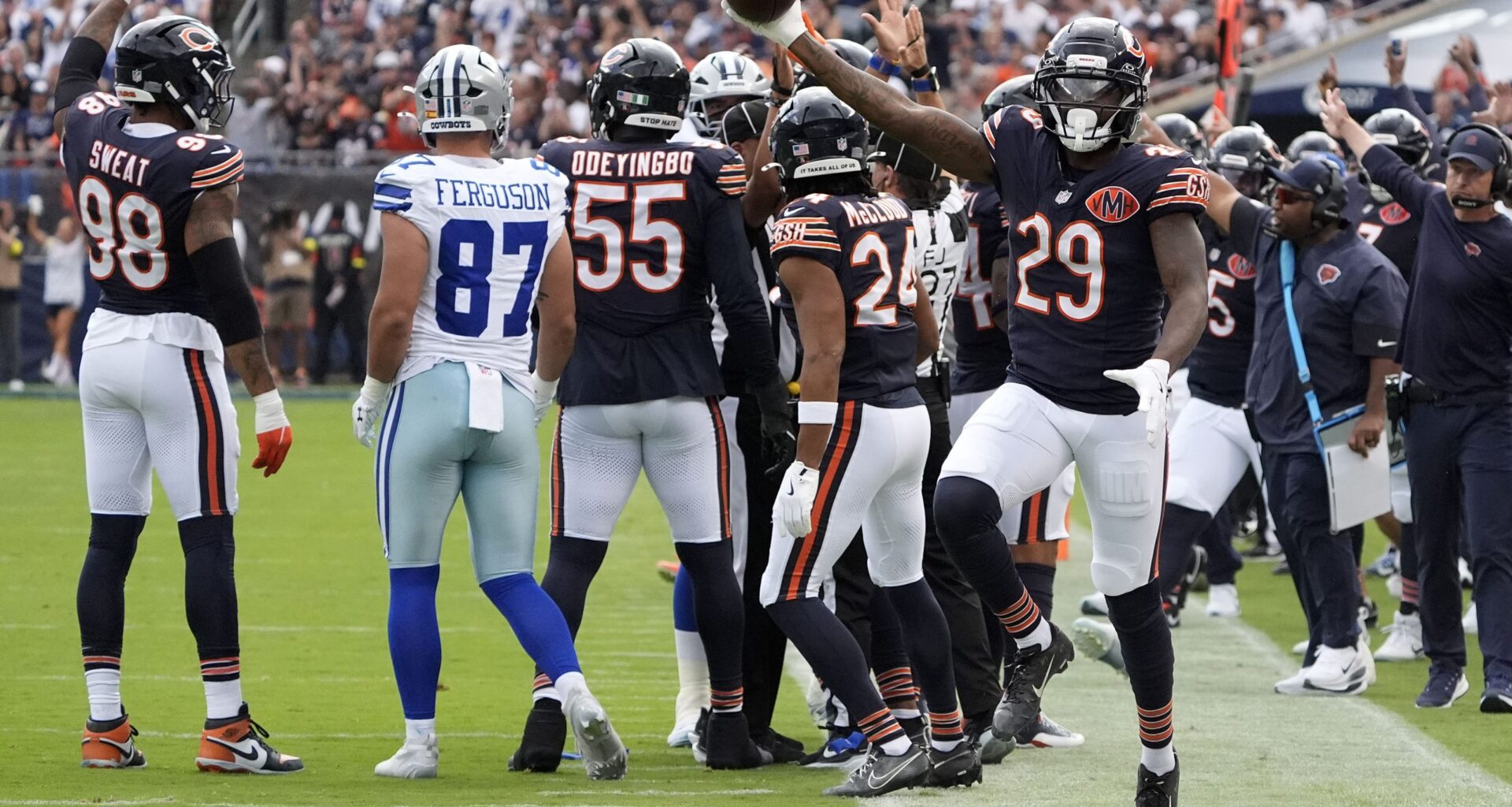 Chicago Bears coach hypes CB ahead of 2026: 'He's locked in'