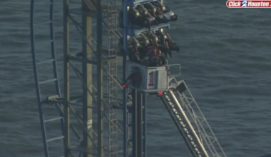 8 riders rescued from stuck roller coaster at Galveston’s Pleasure Pier