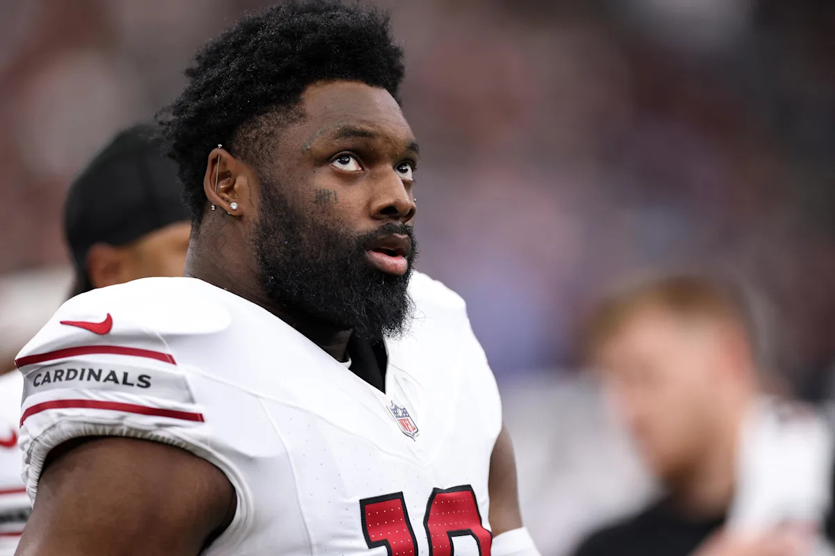 Could Raiders make a trade for Josh Sweat?