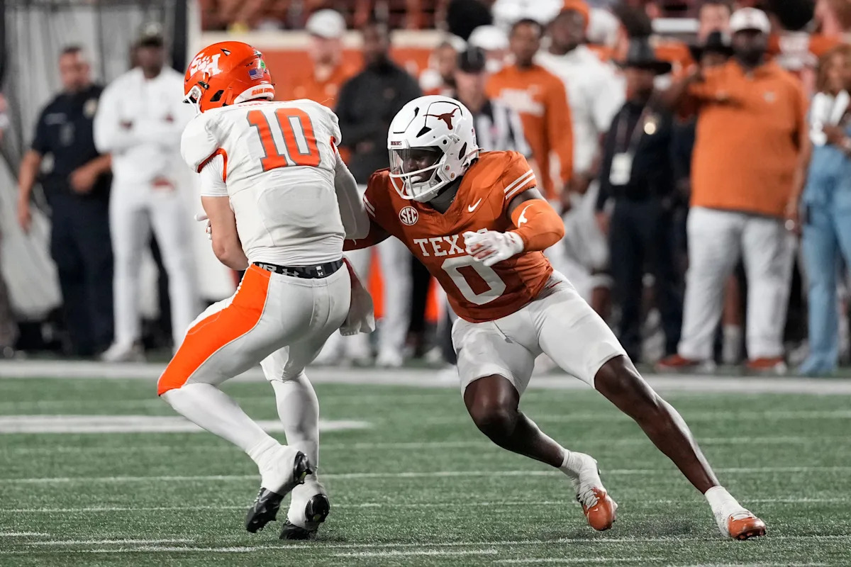 Titans sign second-round LB Anthony Hill Jr to his rookie deal