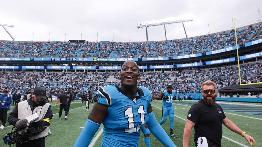 How Carolina Panthers' Edge Nic Scourton Is Wickedly Underrated