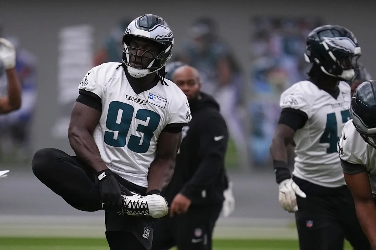 Clint Hurtt saw more than athletic traits in Eagles rookie Uar Bernard
