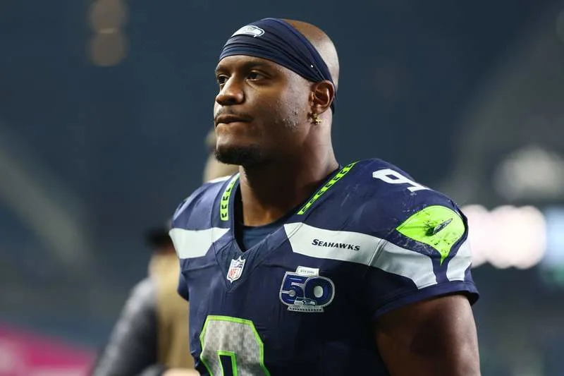 NFL, American Football Herren, USA NFC Divisional Round—San Francisco 49ers at Seattle Seahawks Jan 17, 2026 Seattle, WA, USA: Seattle Seahawks running back Kenneth Walker III (9) leaves the field following an NFC Divisional Round game against the San Francisco 49ers at Lumen Field. Seattle Lumen Field, WA, USA. EDITORIAL USE ONLY PUBLICATIONxINxGERxSUIxAUTxONLY. Copyright: xKevinxNgx 20260117_rtc_cf9_0216