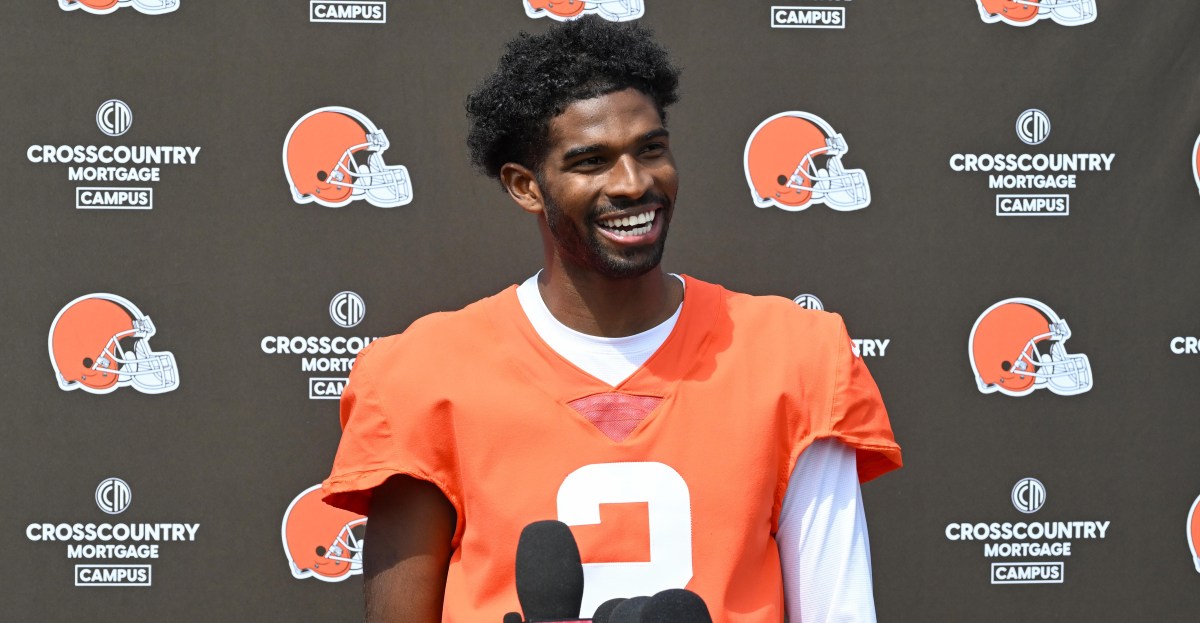 Browns rookie QB hits record mark off the field