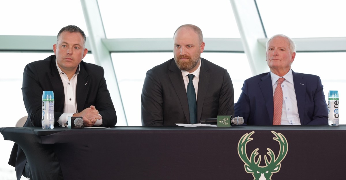 Cleveland Browns owner to spend more time with his NBA team