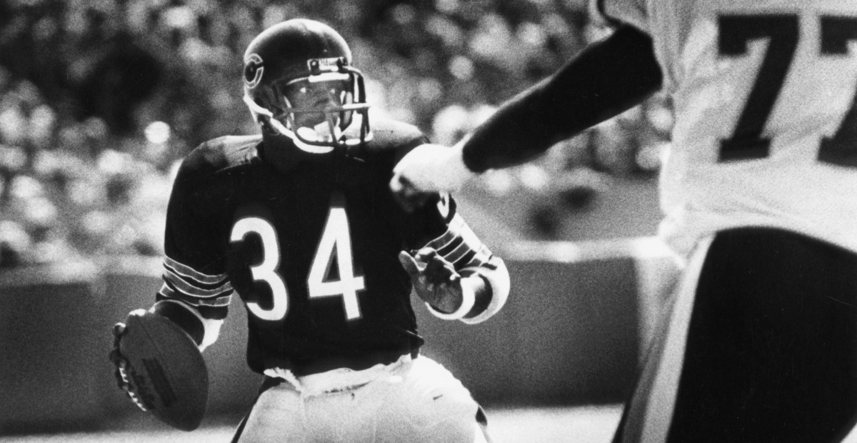 Walter Payton could have been an elite dual threat quarterback