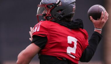 Cleveland Browns: Would the team take a risk on this QB? Should they?